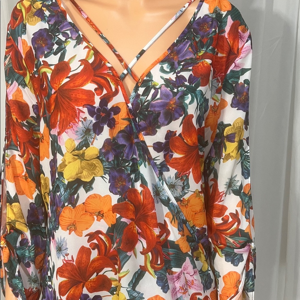 BOLD elements Multicolor Floral V-Neck Blouse - image 2